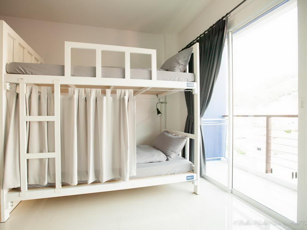 Vandrarhem Bedbox And *