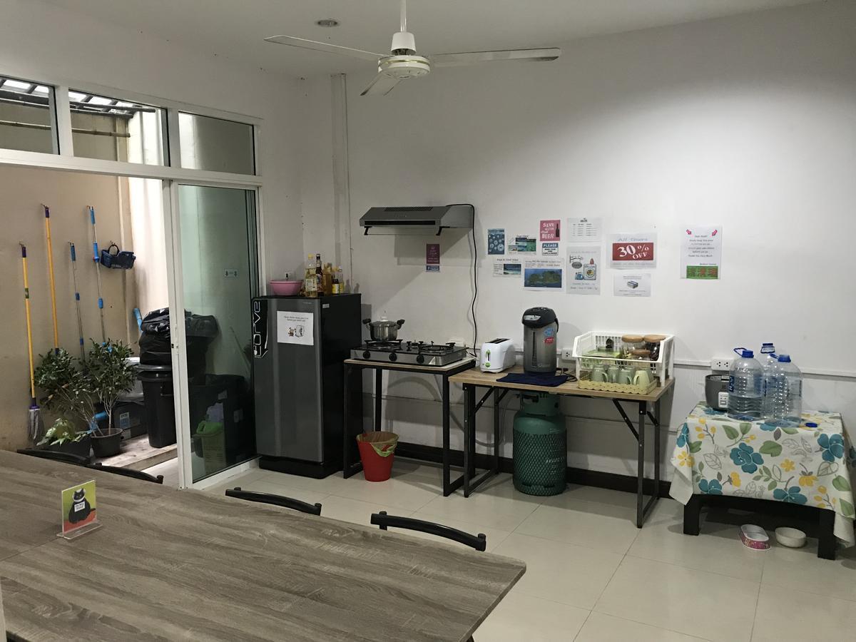 Hostel Bedbox Guesthouse And Hostel